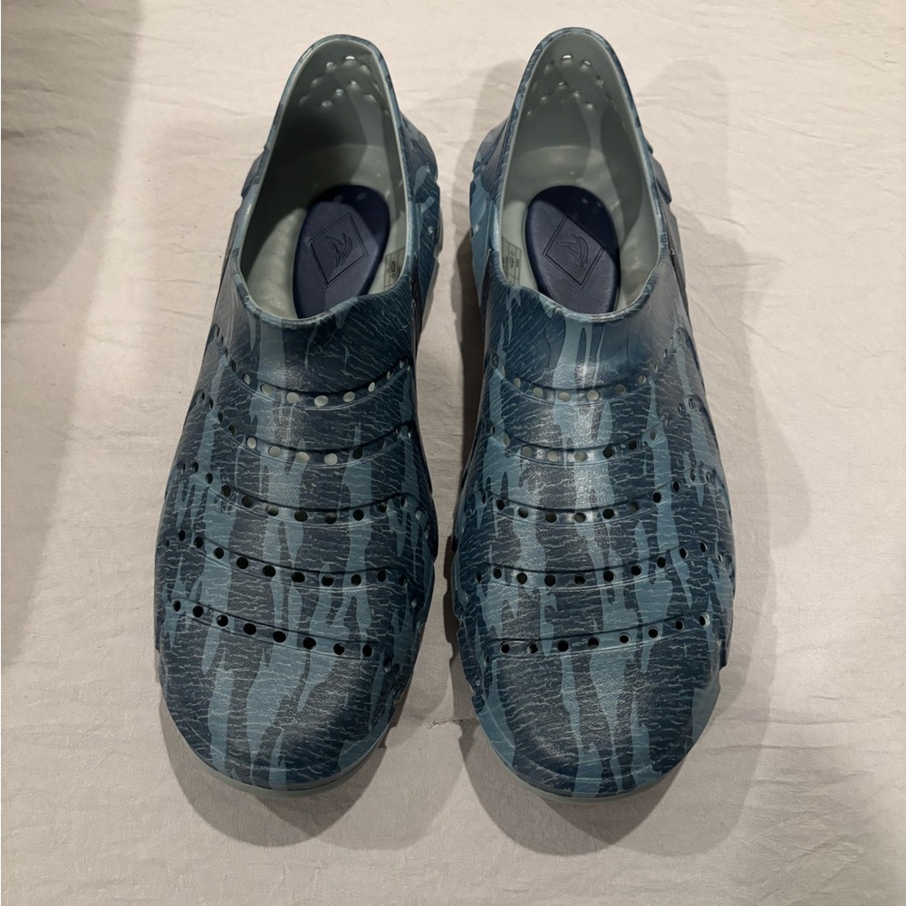 Blue Patterned Slip-On Shoes